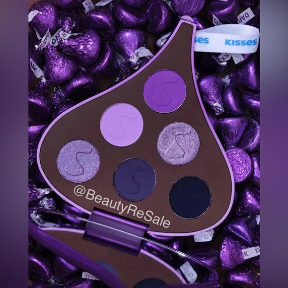 GlamLite - Eyeshadow Palette - Picture 1 of 10